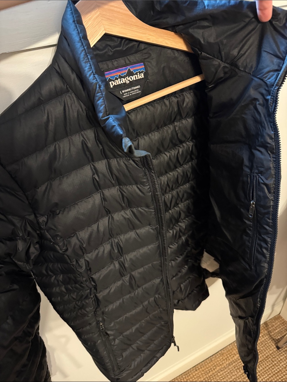 Patagonia Down Sweater Jacket Black Puffer Goose Down Lightweight Women’s Size L - Picture 7 of 8